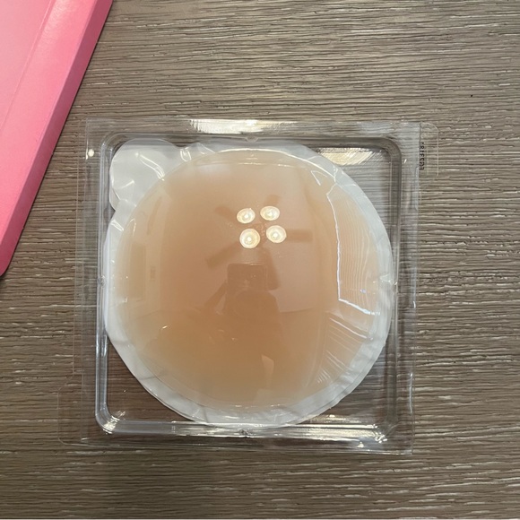 Hollywood Stars Silicone Nipple Covers - Picture 3 of 4